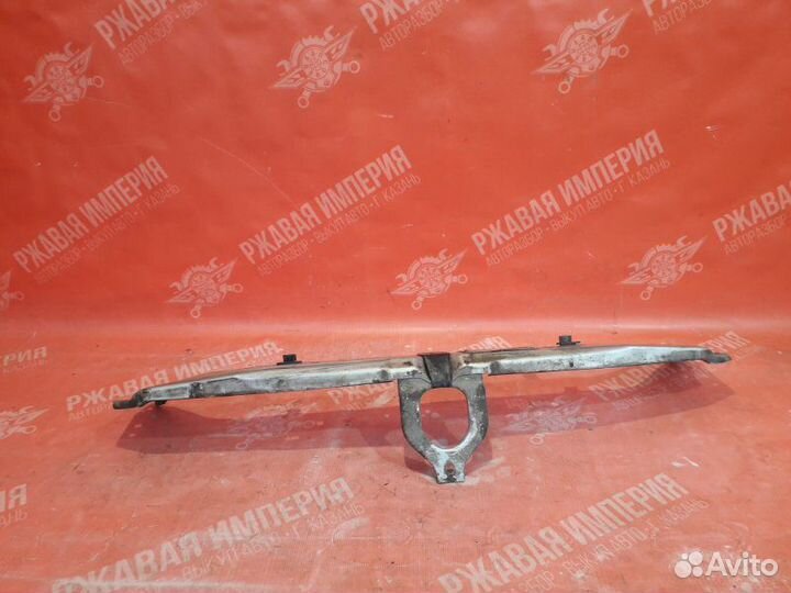 Верхняя планка телевизора радиатора Mercedes-Benz