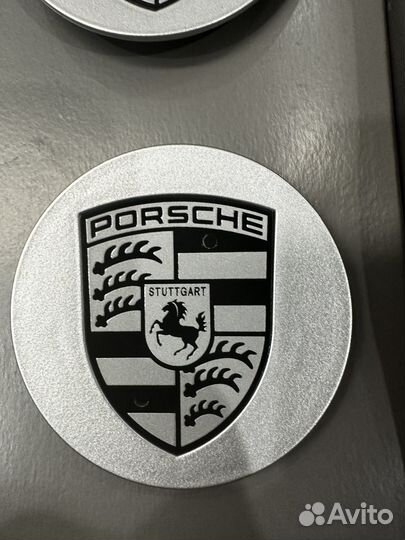 Колпаки на ступицы Оригинал Tequipment Porsche