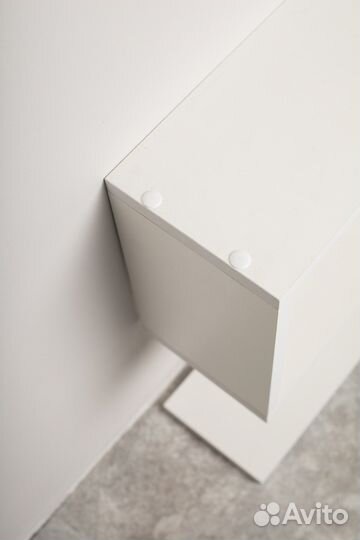 Полка настенная деревянная 60*60*54