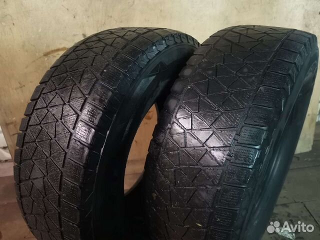 Bridgestone Blizzak DM-V2 265/70 R16