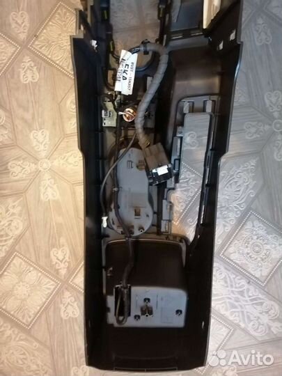 Консоль центральная Форд Фокус 3