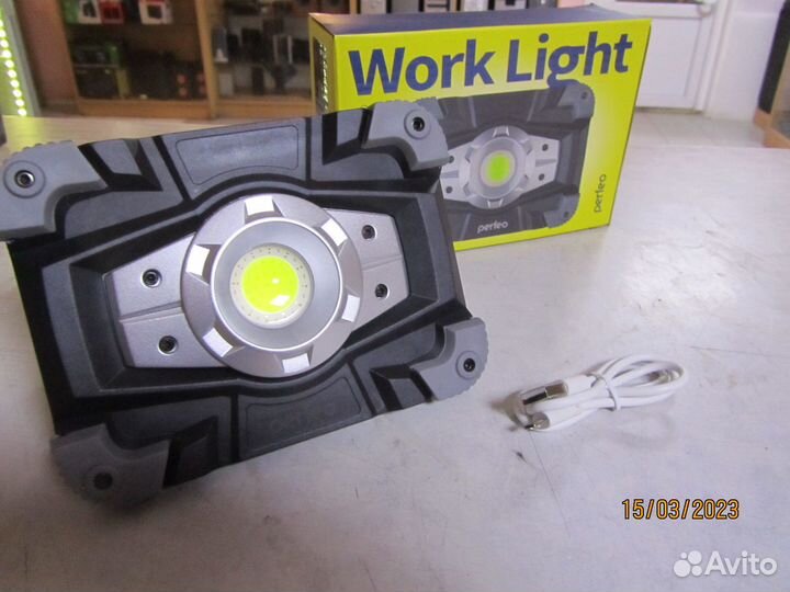 Светодиодный фонарь-прожектор Perfeo 
