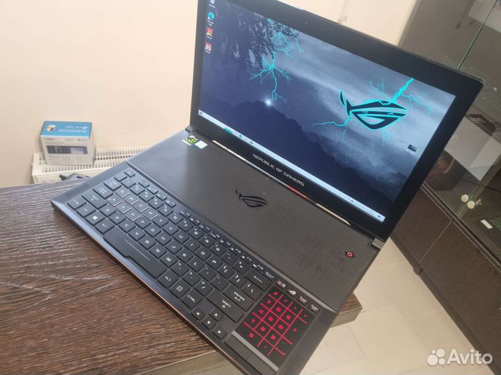 Asus ROG Zephyrus GX501VIK (GTX1080 8гб)