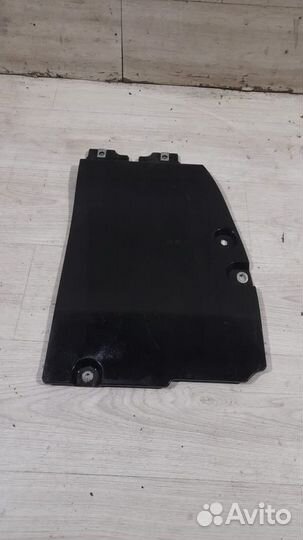 Защита днища левая Toyota Land Cruiser 300 С 2021