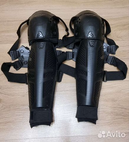 Мотонаколенники