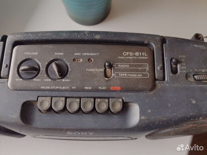 Переносной магнитофон sony