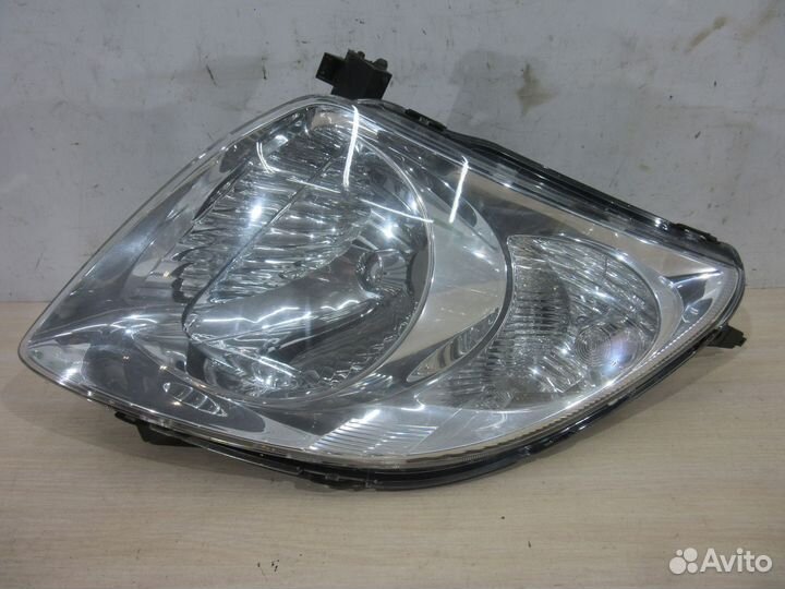 Фара левая Suzuki Swift