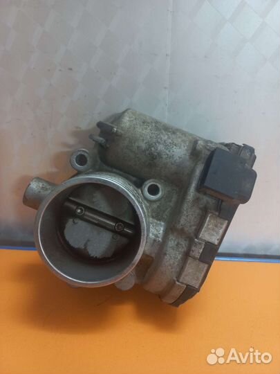 Дроссельная заслонка LADA Priora 1