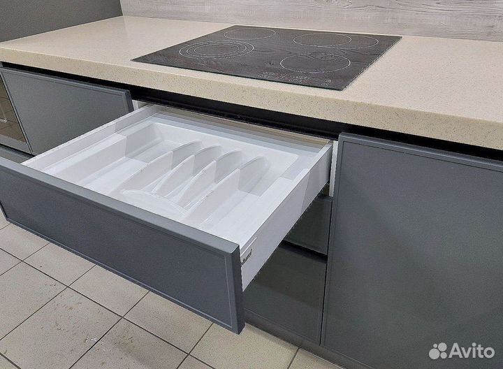 Кухонный гарнитур угловой