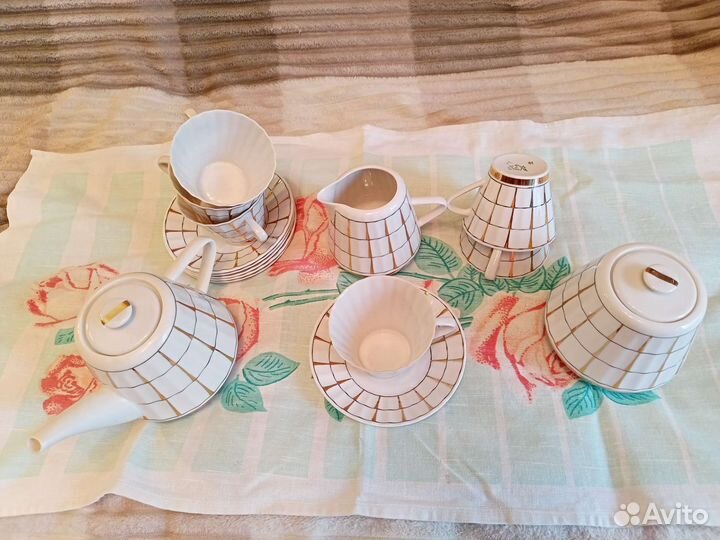 Чайный сервиз Золотая клетка