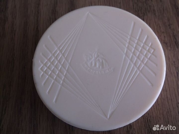 Коробочка от пудры Польша времен СССР