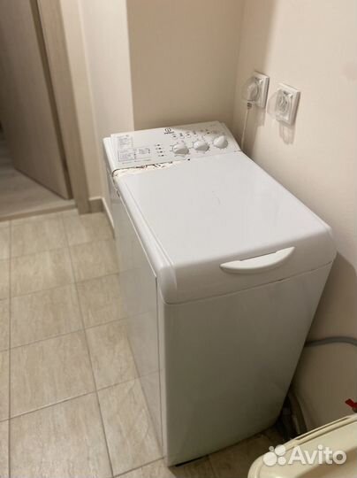 Стиральная машина с вертикальной загрузкой