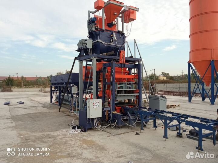 Вибропресс для блоков ''Урал-М7'' + одна матрица