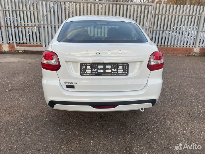 LADA Granta 1.6 МТ, 2022, 5 км