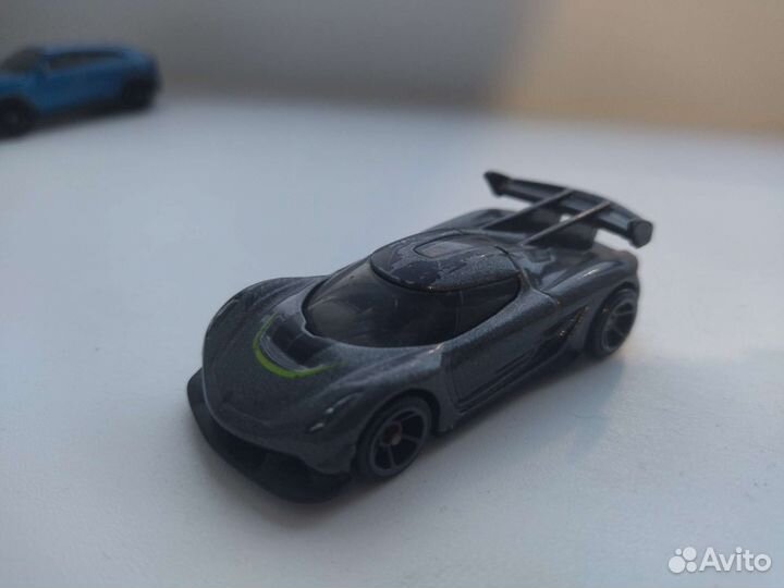 Машинки hot wheels
