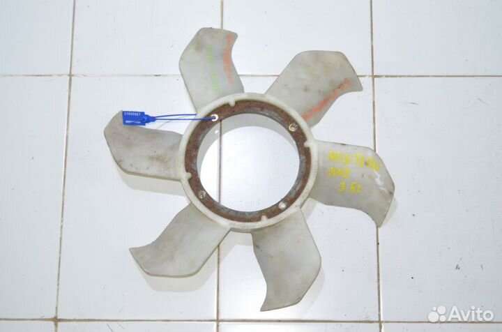 Вентилятор радиатора Mitsubishi Montero 2000-2006