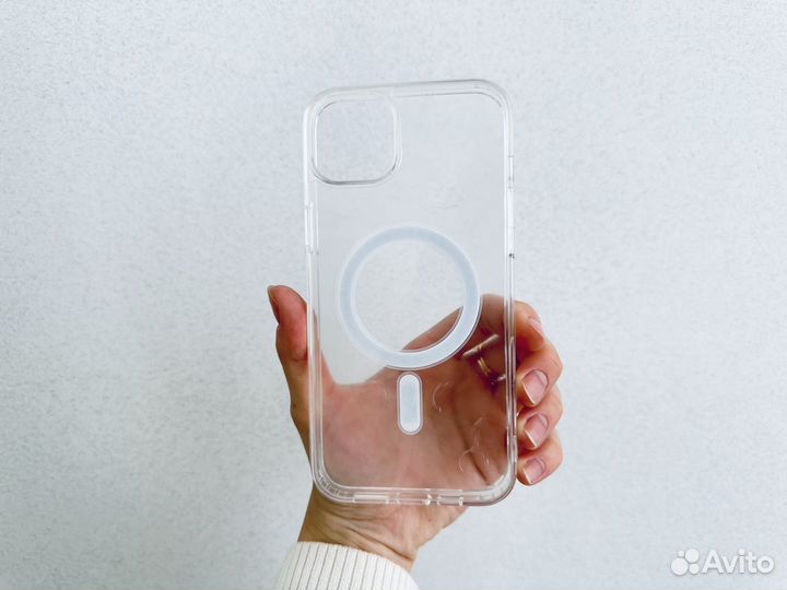 Чехол MagSafe на iPhone 15 Pro