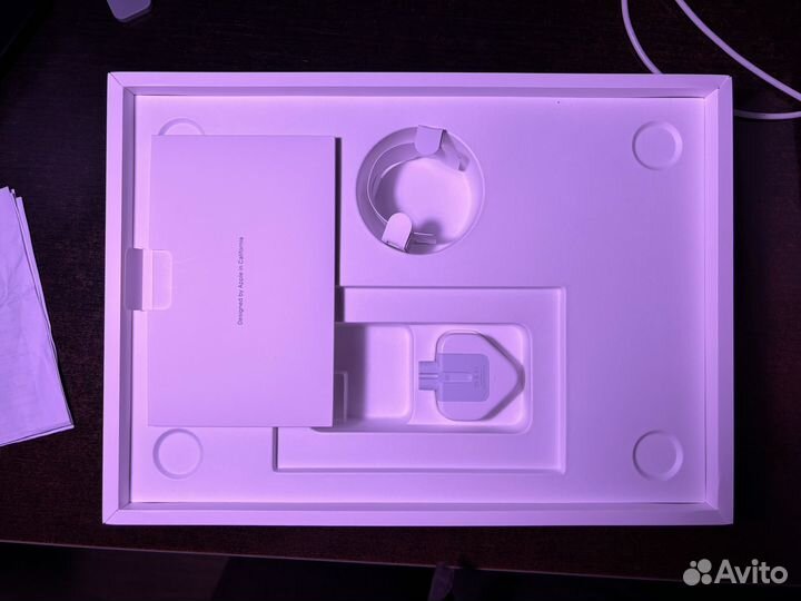 Коробка macbook air m2