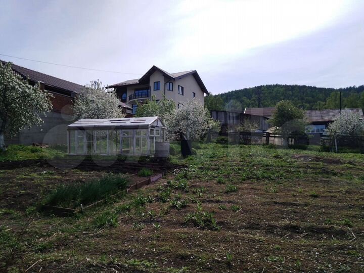 Дом 81 м² на участке 12 сот.