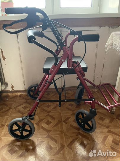 Инвалидная коляска