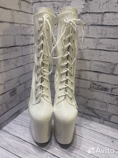 Стрипы тройки ботильоны новые