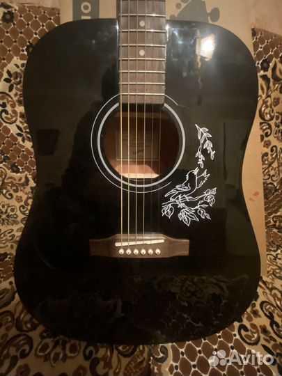 Акустическая гитара