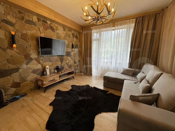 2-к. квартира, 60 м², 2/4 эт.