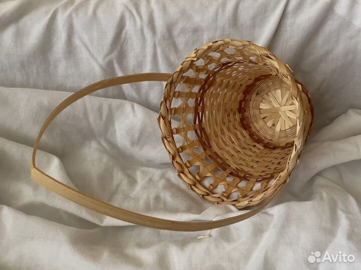 Корзина плетеная