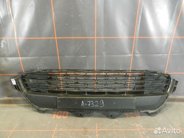 Решетка бампера переднего нижняя - Kia Rio 4