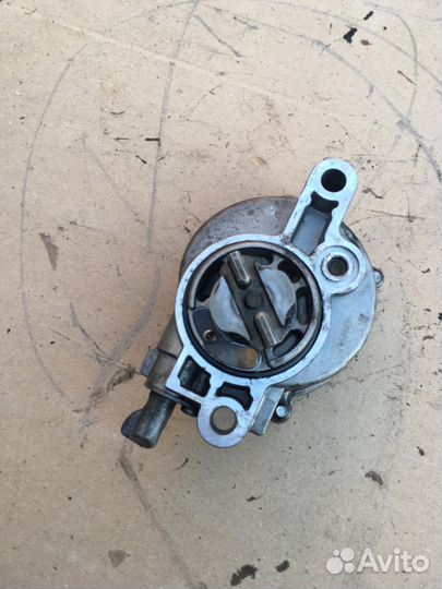 Вакуумный насос Peugeot 1.6hdi Citroen 9HZ