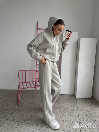 Костюм спортивный женский