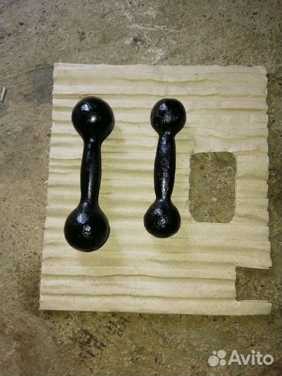 Гантели 2 и 4 кг