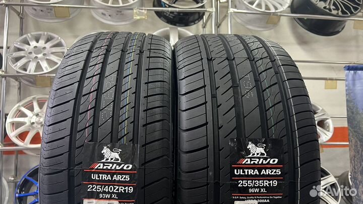 Arivo Ultra ARZ5 225/40 R19 и 255/35 R19 96W