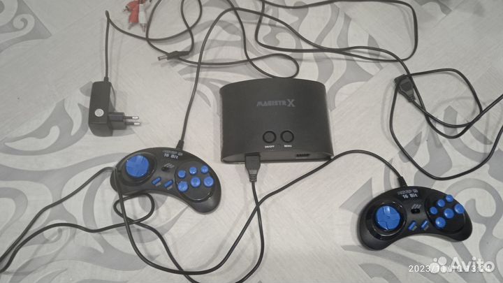 Игровая приставка