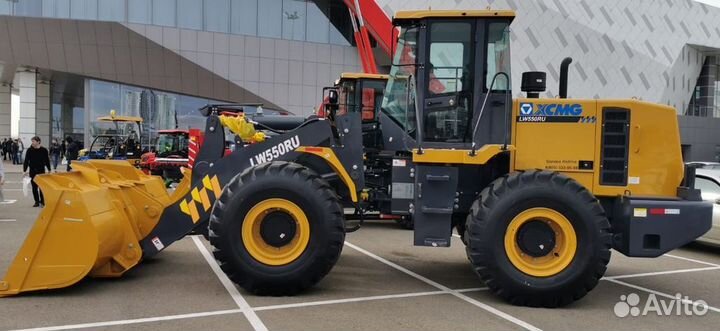 Фронтальный погрузчик XCMG LW550RU, 2023