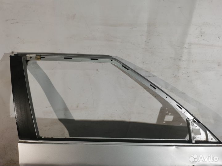 Skoda Fabia 2 2007-2014 дверь передняя правая