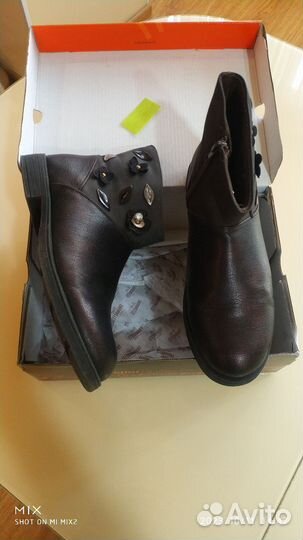 Ботинки для девочки