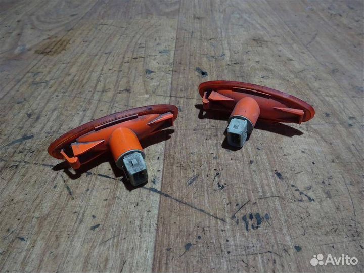 Повторитель поворота Ford Mondeo II 1996-2000