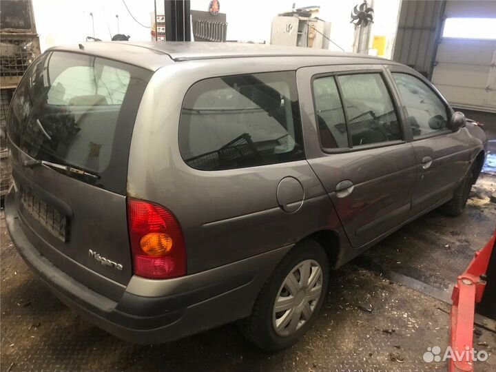 Разбор на запчасти Renault Megane