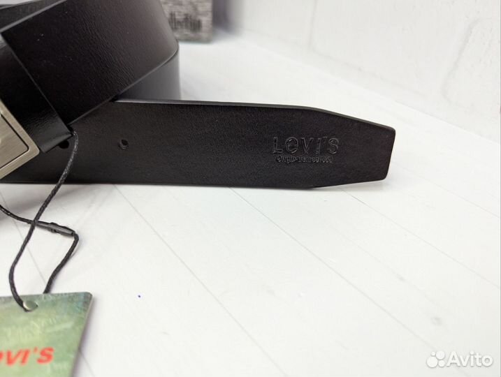 Ремень кожаный мужской Levi's