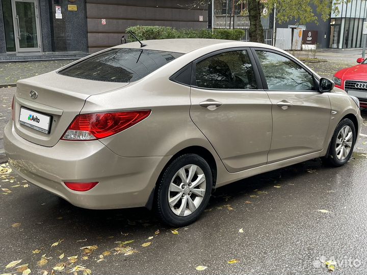 Hyundai Solaris 1.6 AT, 2012, 218 181 км