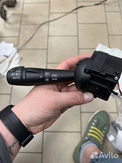 Подрулевой переключатель LADA vesta