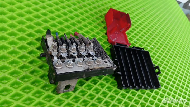 Блок предохранителей силовых geely GC6