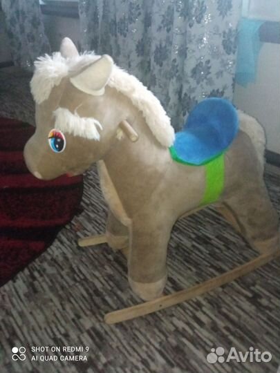 Детская качалка лошадь