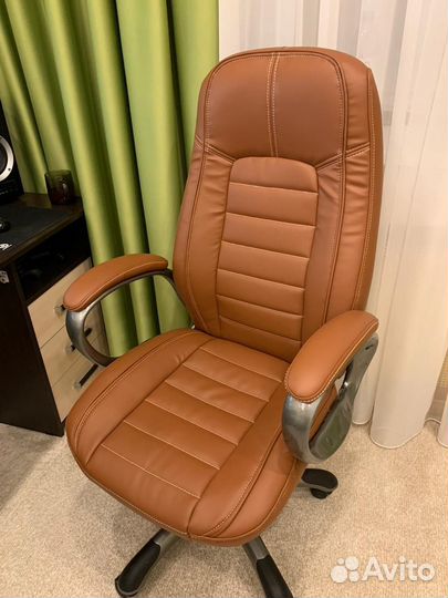 Перетяжка офисных кресел