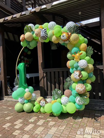 Колонны, стойки, арки, фотозоны для торжества