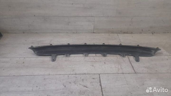 Накладка заднего бампера Toyota Camry Xv 50 С 2014