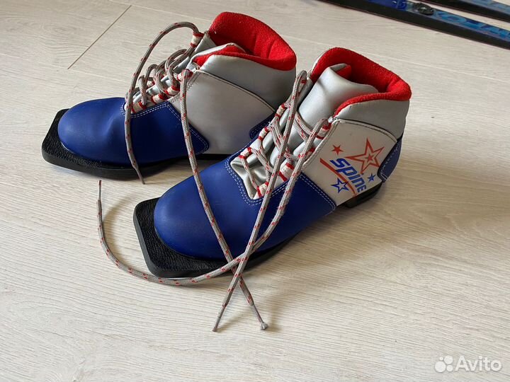 Ботинки лыжные 35размер.Сост.хор