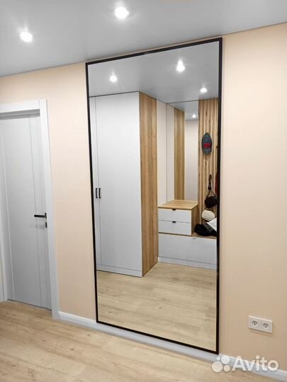 Зеркало прямоугольное в черной раме