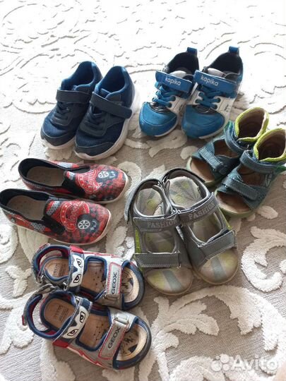 Сандали, кроссовки